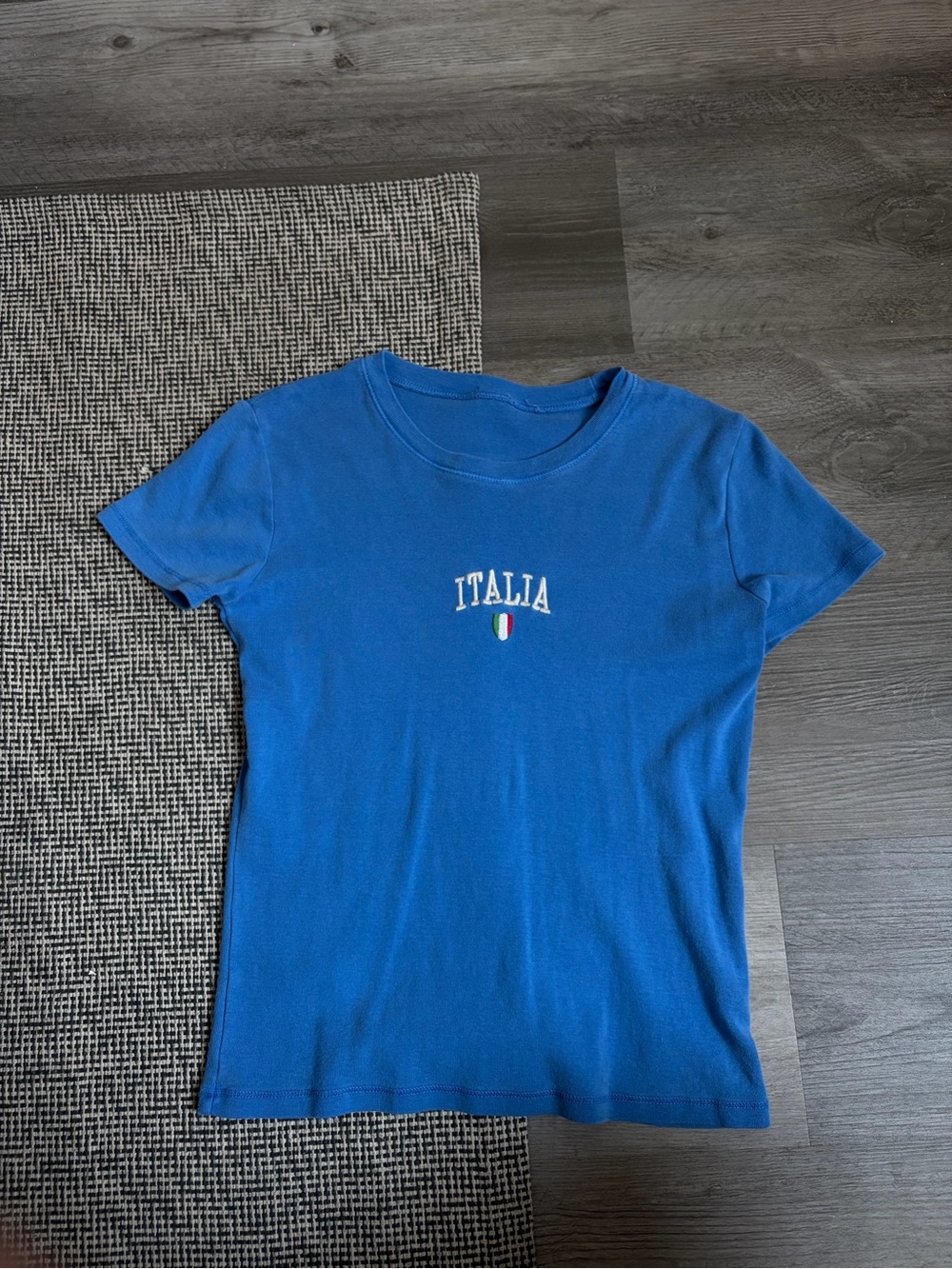 Brandy Melville Italy Graphic Tee